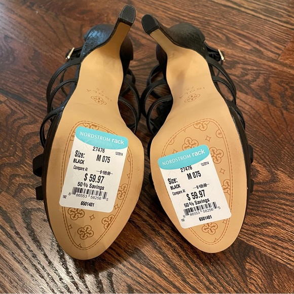 NWT Isola Platform Black Leather Heels - Picture 3 of 6